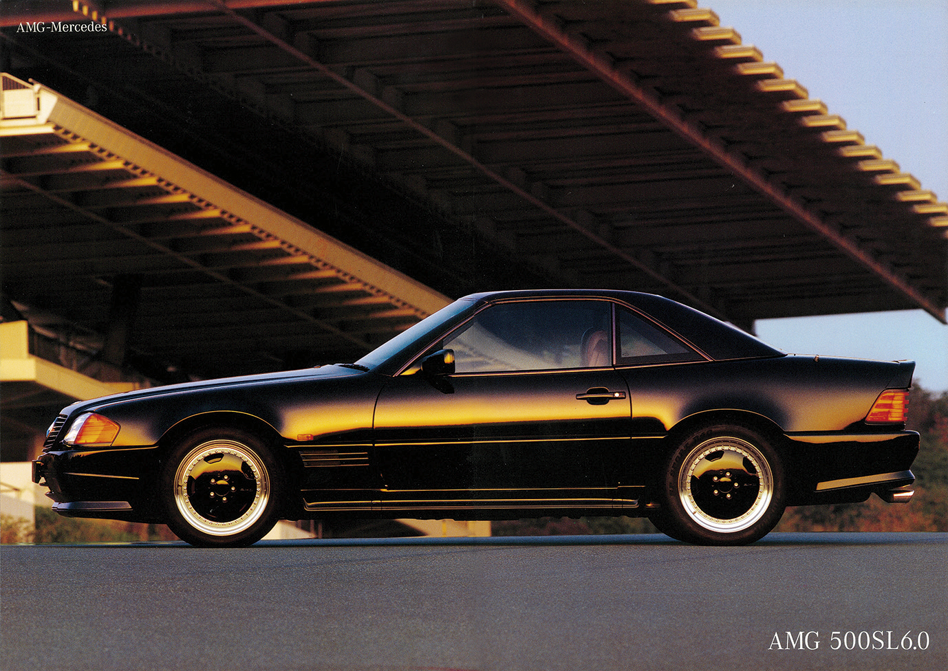 復刻版カタログ】威厳とハイパフォーマンスを誇示した1993年「AMG