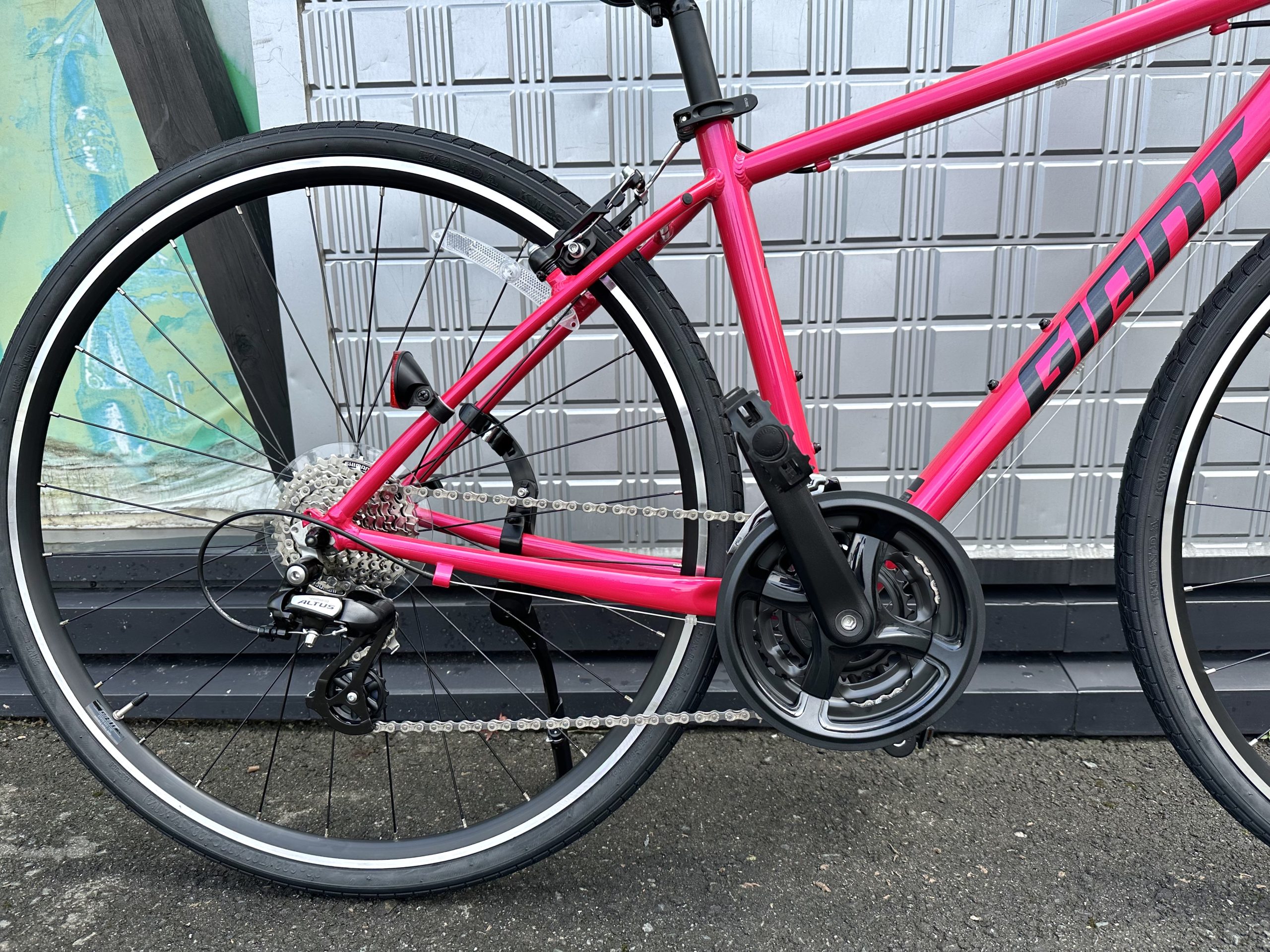 身長140cm ~乗れる初めての1台におすすめのクロスバイクのピンク色が