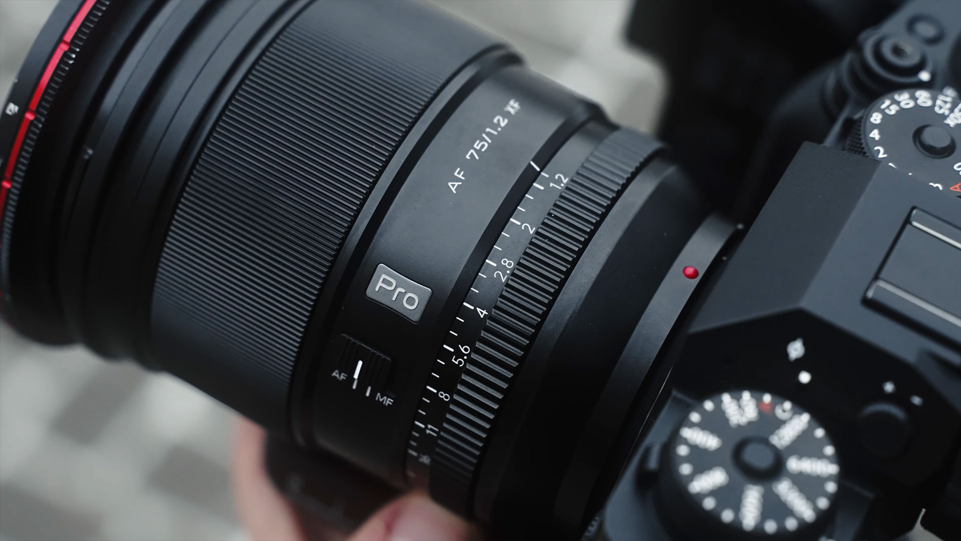 VILTROXがAF 75mm F1.2 XF プロレンズ（FUJIFILM Xマウント用）を発表