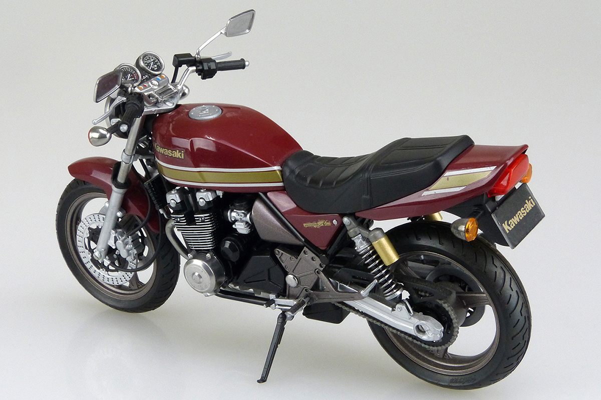 人気絶版車がプラモデルで蘇る！ アオシマから1/12サイズのZ2と