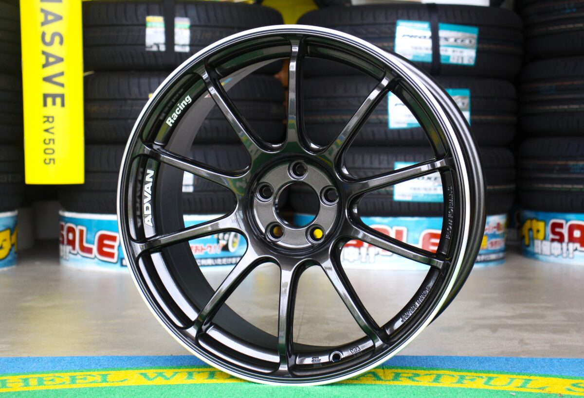即日可能】ADVAN Racing RSⅢ 8.5J-18in+47 5/100 BGRカラー！GTR