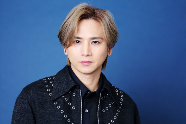 渡辺麻友、“地味ガール”なスーツ姿に反響続々「綺麗になったね