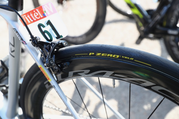 ピレリ P ZERO VELO TUB ミッチェルトン・スコットも使用する