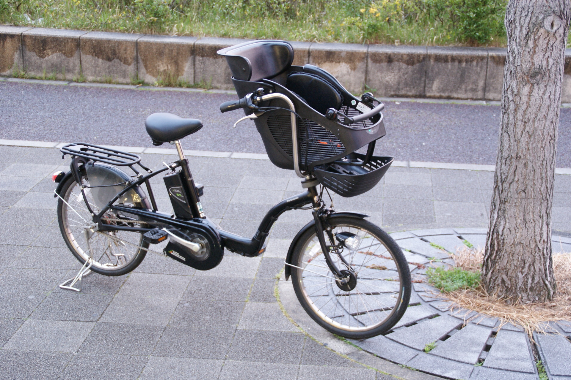 お父さんも乗りやすい！3人乗対応中古電動アシスト自転車】Panasonic