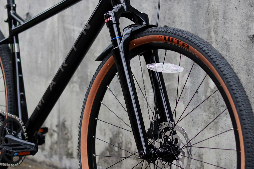 在庫セール！！】帰り道にサラッと林道を楽しむフラットバーグラベル