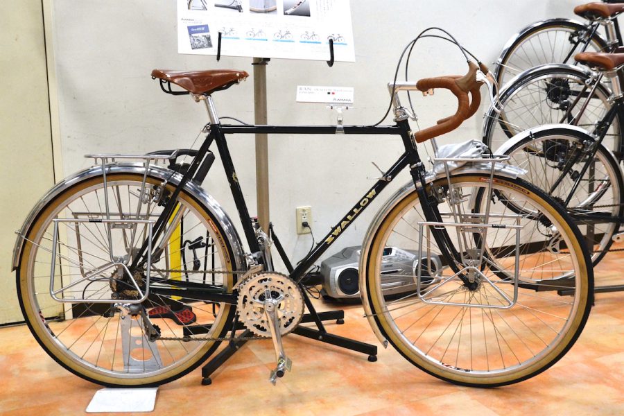 ARAYA 2017年モデル：650Bホイールになったランドナー「SWALLOW