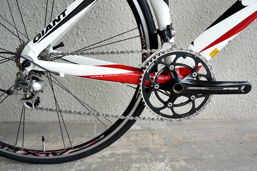 ジャイアントのFCR ZERO-2009年モデルのフラットバーロードバイク買取