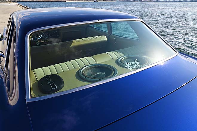 一見しただけで見分けるのが難しいこの当時のセダン【シボレーベルエア】