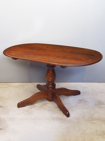 柏木工 ラウンドテーブル ヴィンテージ品 送料込・匿名配送 飛騨の家具メーカーKASHIWA(柏木工)のオーク材を使用したダイニング