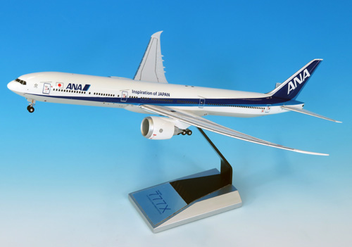 NH20099 1:200 BOEING 777-9 ANA 空中姿勢 完成品ソリッド(ギアつき