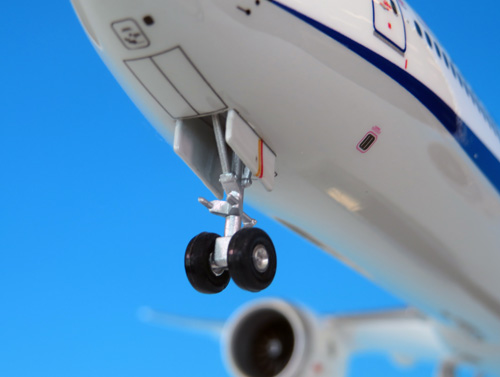 NH20099 1:200 BOEING 777-9 ANA 空中姿勢 完成品ソリッド(ギアつき