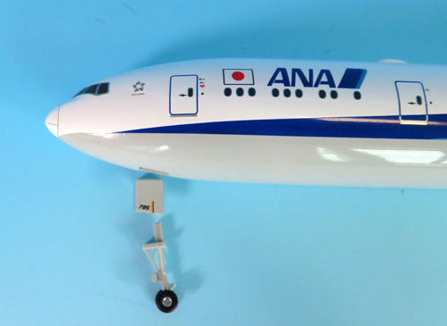 NH20167 1：200 BOEING 777-300ER JA795A スナップフィットモデル