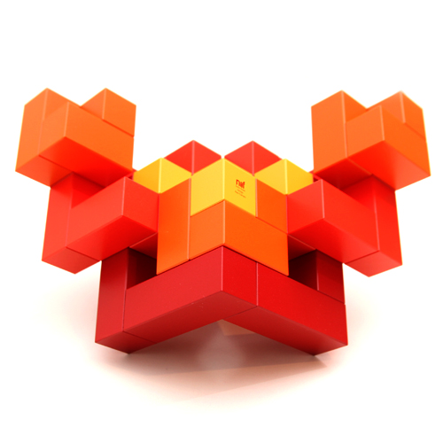 キュービックス /Cubicus(赤) Naef/ネフ社 | ANDCHILD