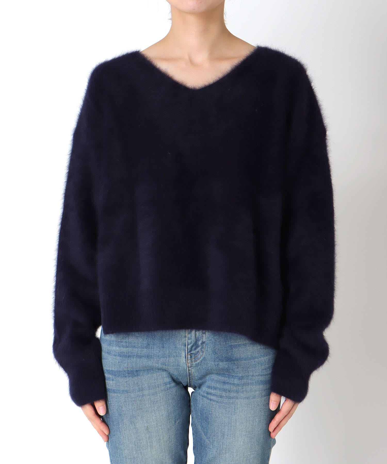 フォックスカシミヤ Vネックプルオーバー | AND ON JIONE STORE