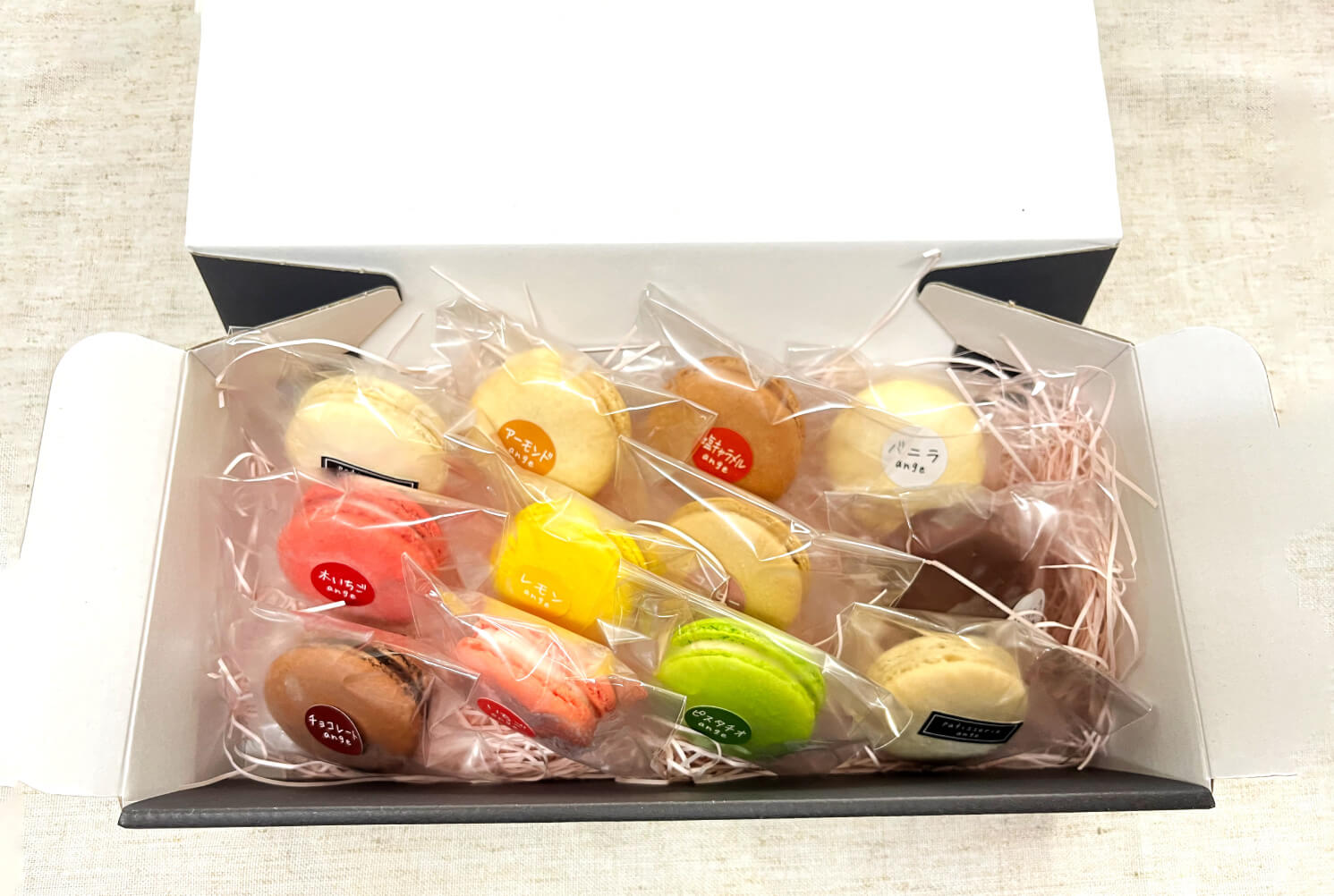 マカロンボックス｜いろんな味が楽しめるアンジュのマカロンセット