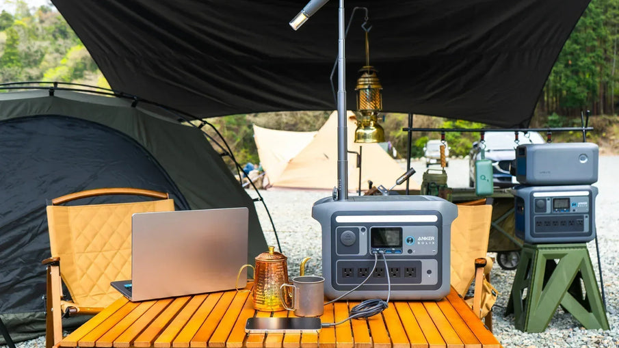 キャンプに最適なポータブル電源とは？選び方と上手な使い方を解説