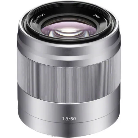 sony-e-50mm-f1_iso5018e.webp