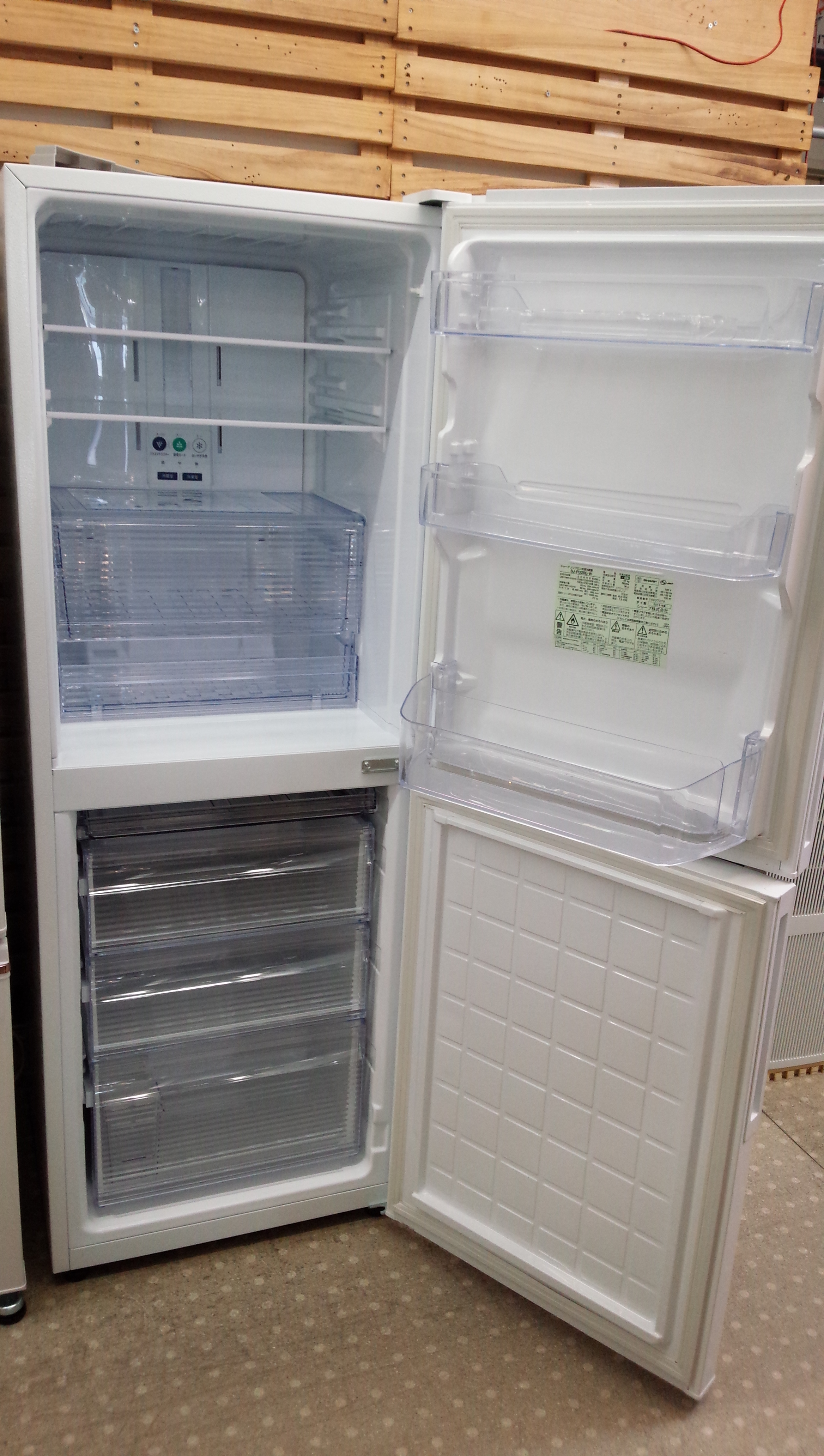 シャープ SJ-PD28E-W プラズマクラスター搭載 2ドア280L 冷蔵庫入荷