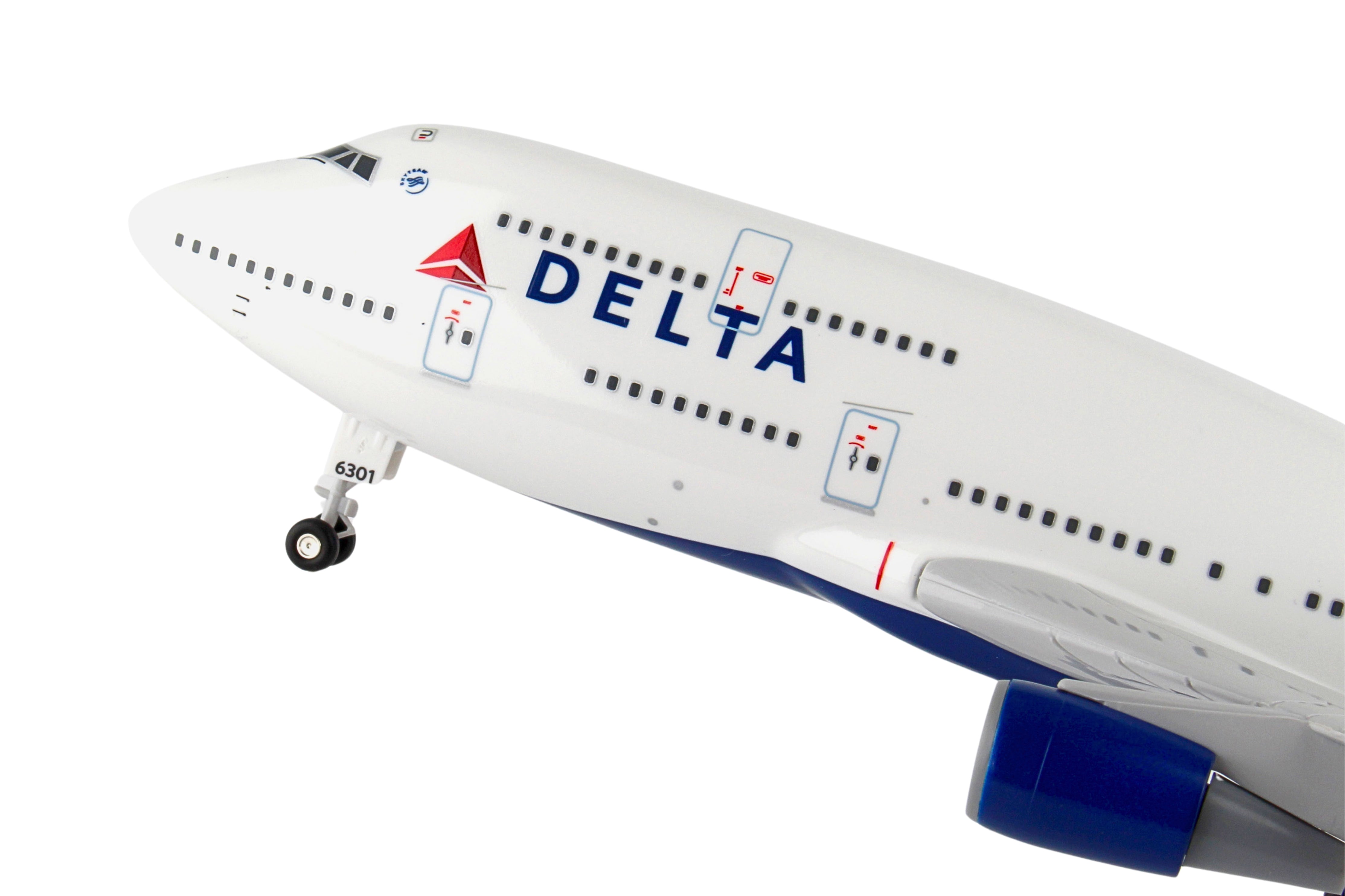 SKYMARKS DELTA 747-400 1/200 W/GEAR REG#N661US