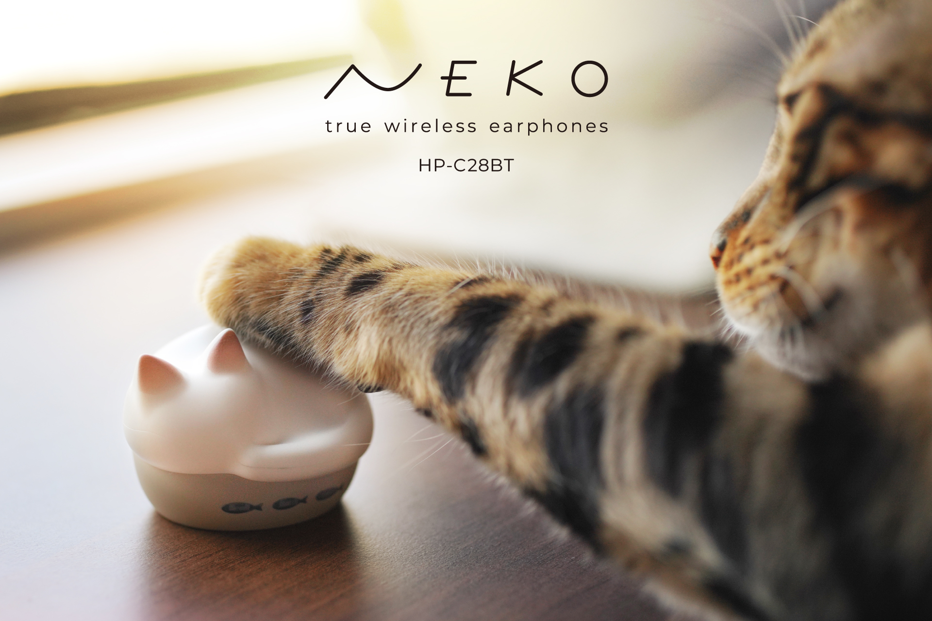 猫をモチーフにした完全ワイヤレスイヤホン 「NEKO true wireless