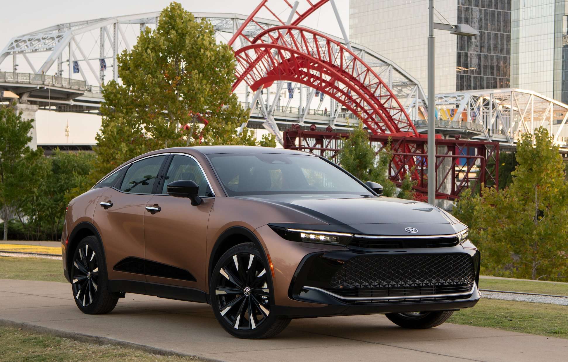 2023 Toyota Crown: The Rebirth - AUTOMOTIVE RHYTHMS