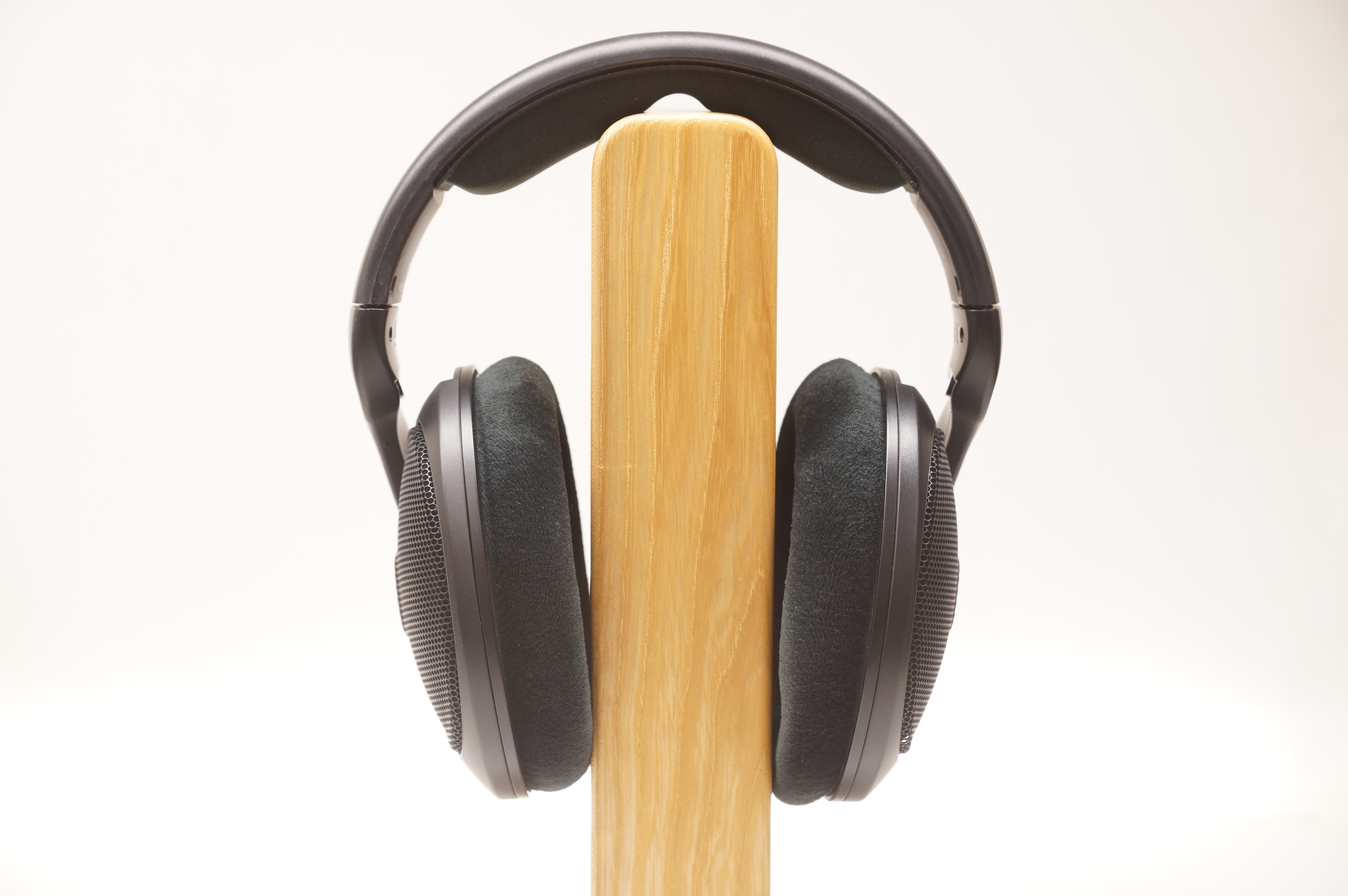 アバックWEB-SHOP / 【中古】SENNHEISER HD560S【コード01-11968