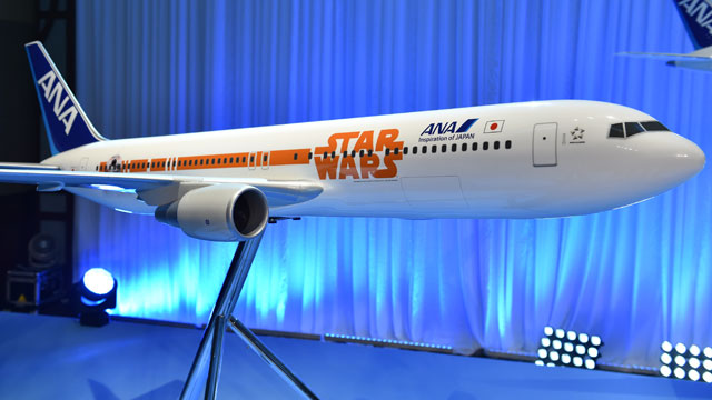 ANA、スター・ウォーズ特別塗装2機目が22日就航 767で伊丹発羽田行き