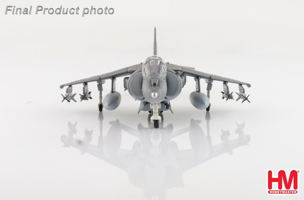 Hobbymaster HA2632 Harrier II AV-8B 163879, VMA-211, US Marines,