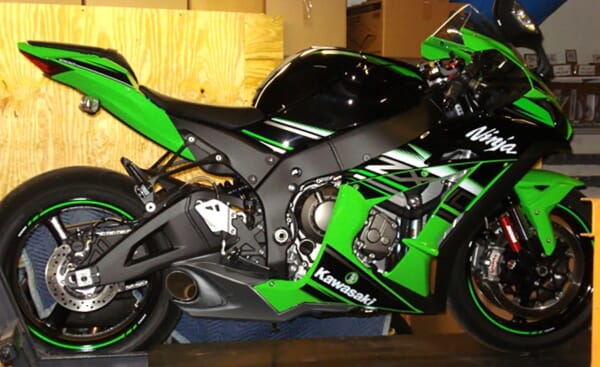 ZX-10Rのマフラーならテイラーメイド｜AxxL