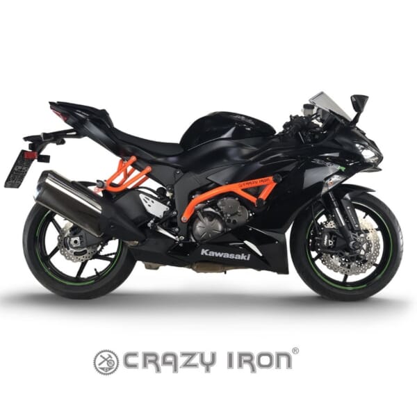 ZX-6R(09-22) スライダー付 エンジンガードで車体をガード｜AxxL