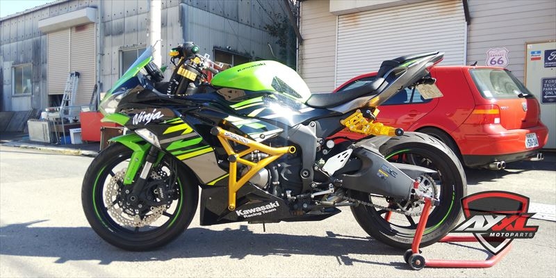 ZX-6R(19)をスタントマシンにフルカスタム！目立ちます！| AxxL