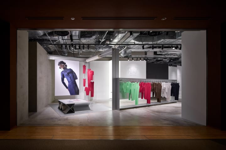 田村奈穂が店舗設計を手がけた 「PLEATS PLEASE ISSEY MIYAKE