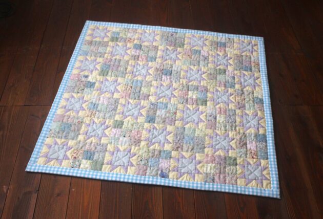 ブルーガーデンキルト／基本のパターンで簡単に作れる！淡くやさしい