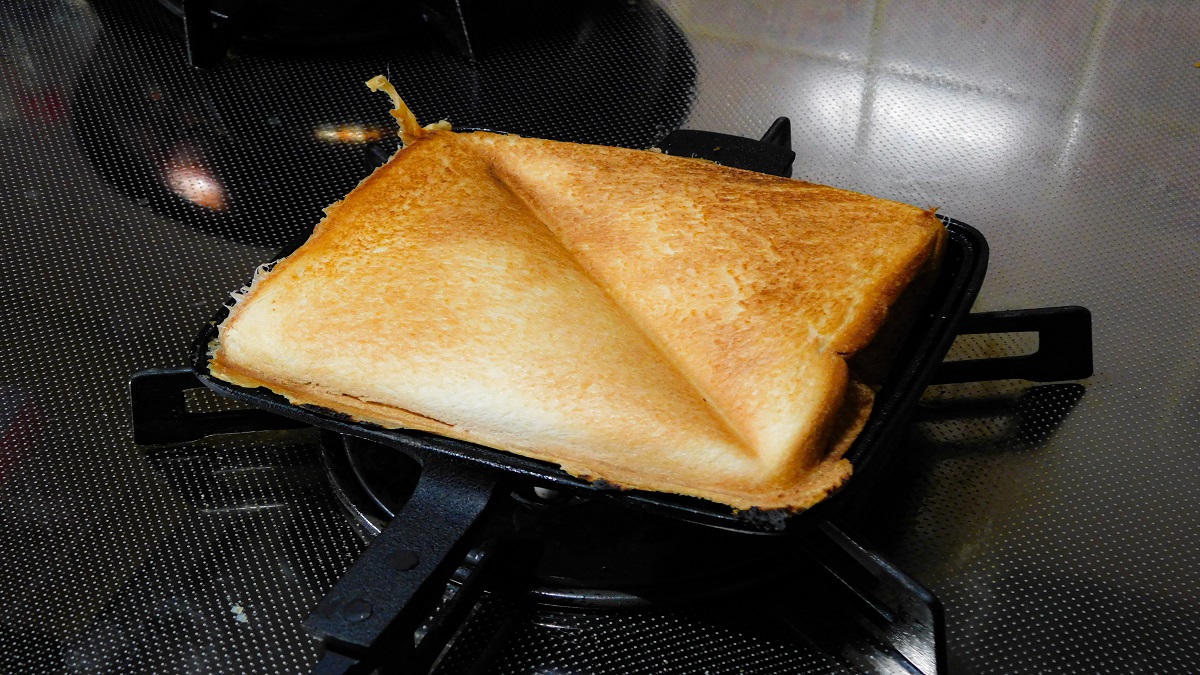 さすが鉄製！老舗OIGENのホットサンドメーカーで作る料理が絶品すぎた