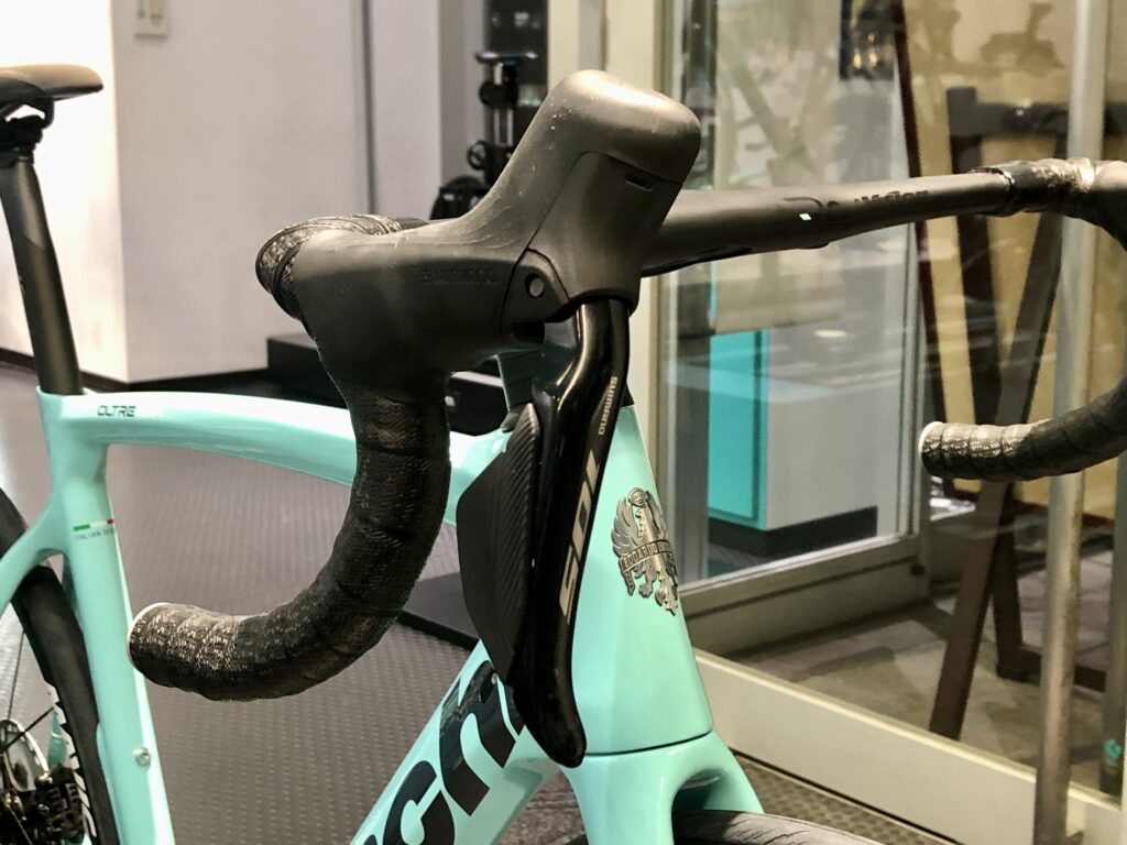 横浜】横浜限定車「OLTRE XR4 DISC」ご用意しております！ - BIANCHI-STORE