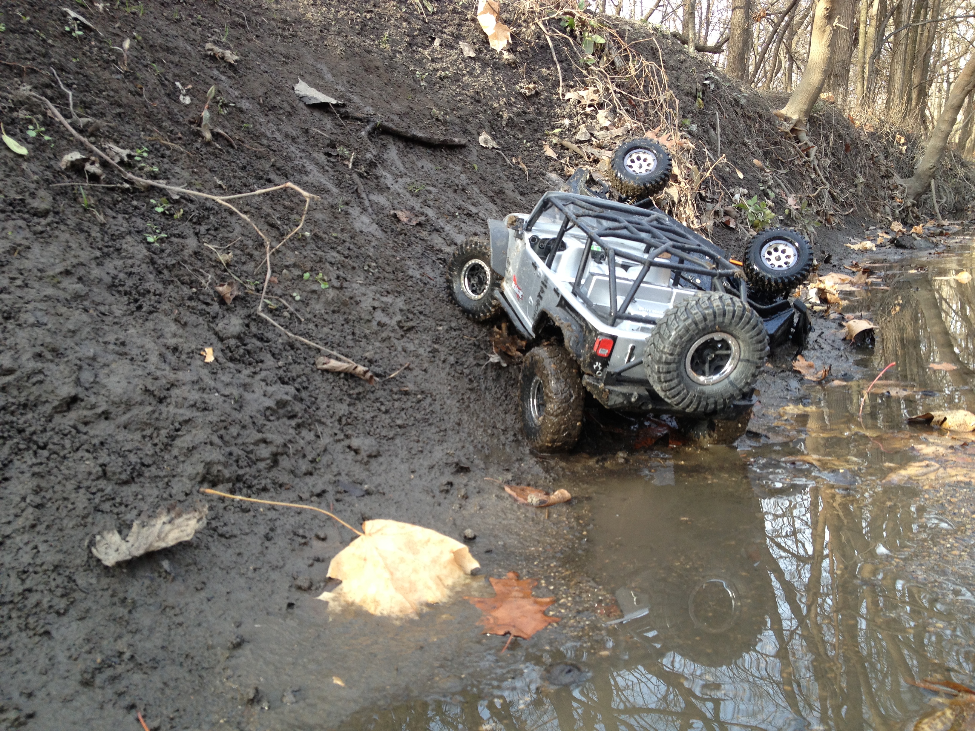 Axial SCX10 2012 Jeep Wrangler Unlimited Rubicon Review « Big