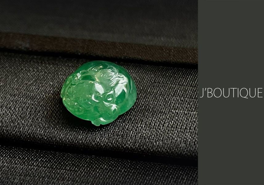 ミャンマー産天然無処理翡翠 三脚蛙 神獣 オーナメント ペンダント 手