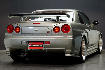 超プレミアカーのスカイラインGT-R（R34）Vスペック IIニュルのご紹介