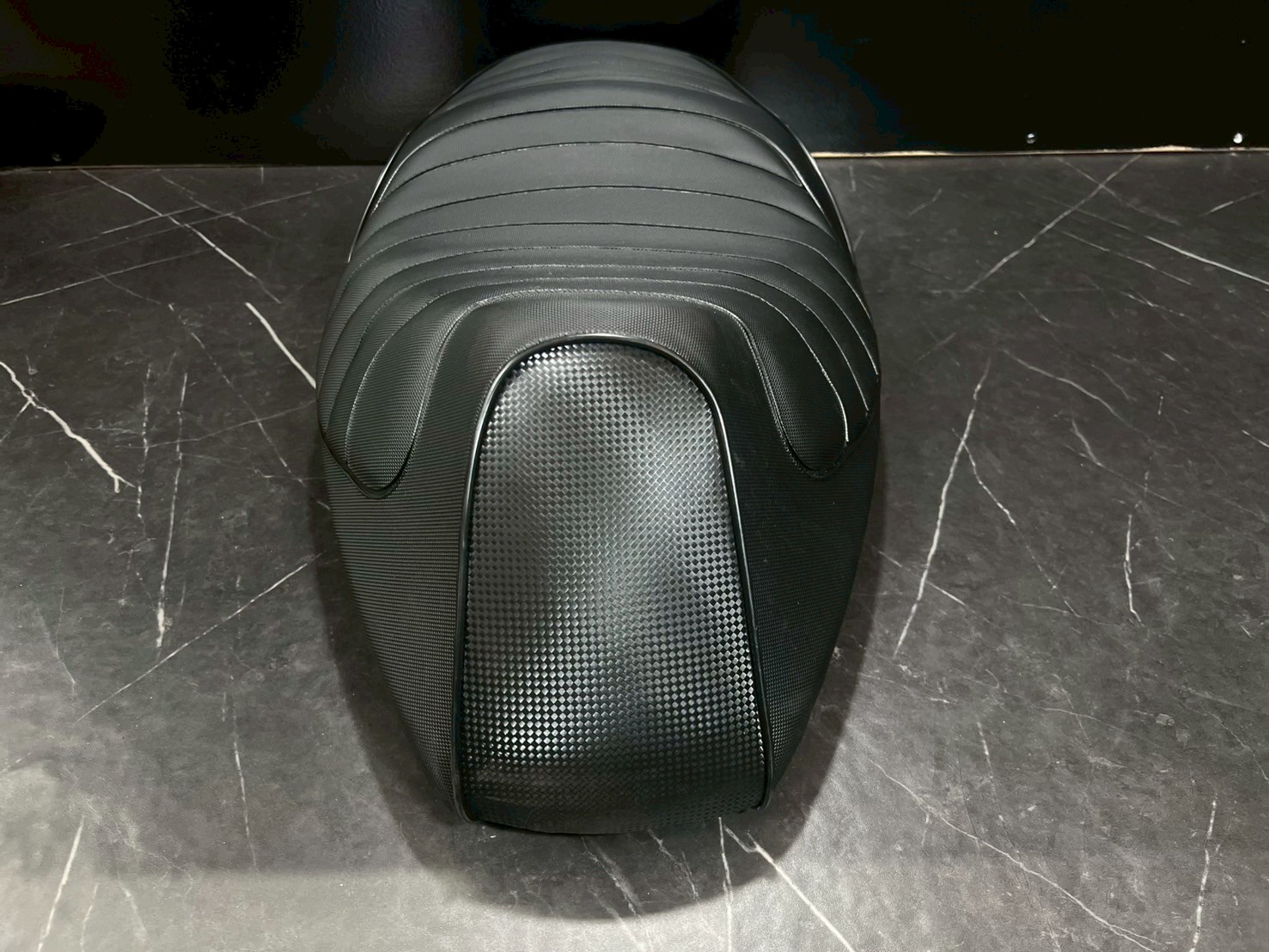 💫DCR ローダウンタックロールシート ブラックカーボン😈｜シグナスx