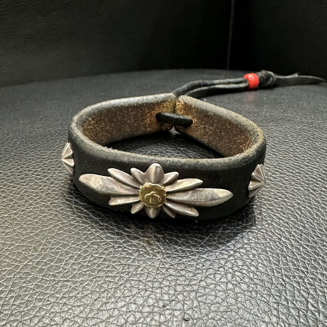 ゴローズ goro's [特別SALE]GC24付コンチョ付革ブレス（黒) – DELTAone