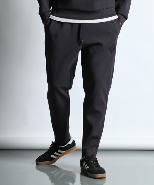 BLACK LABEL〕：セットアップ ダンボールニット テーパードパンツ