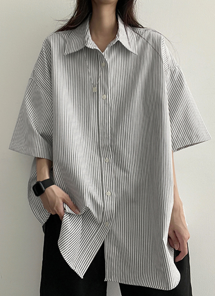 ピンストライプボクシー半袖シャツ | レディースファッション通販 - DHOLIC