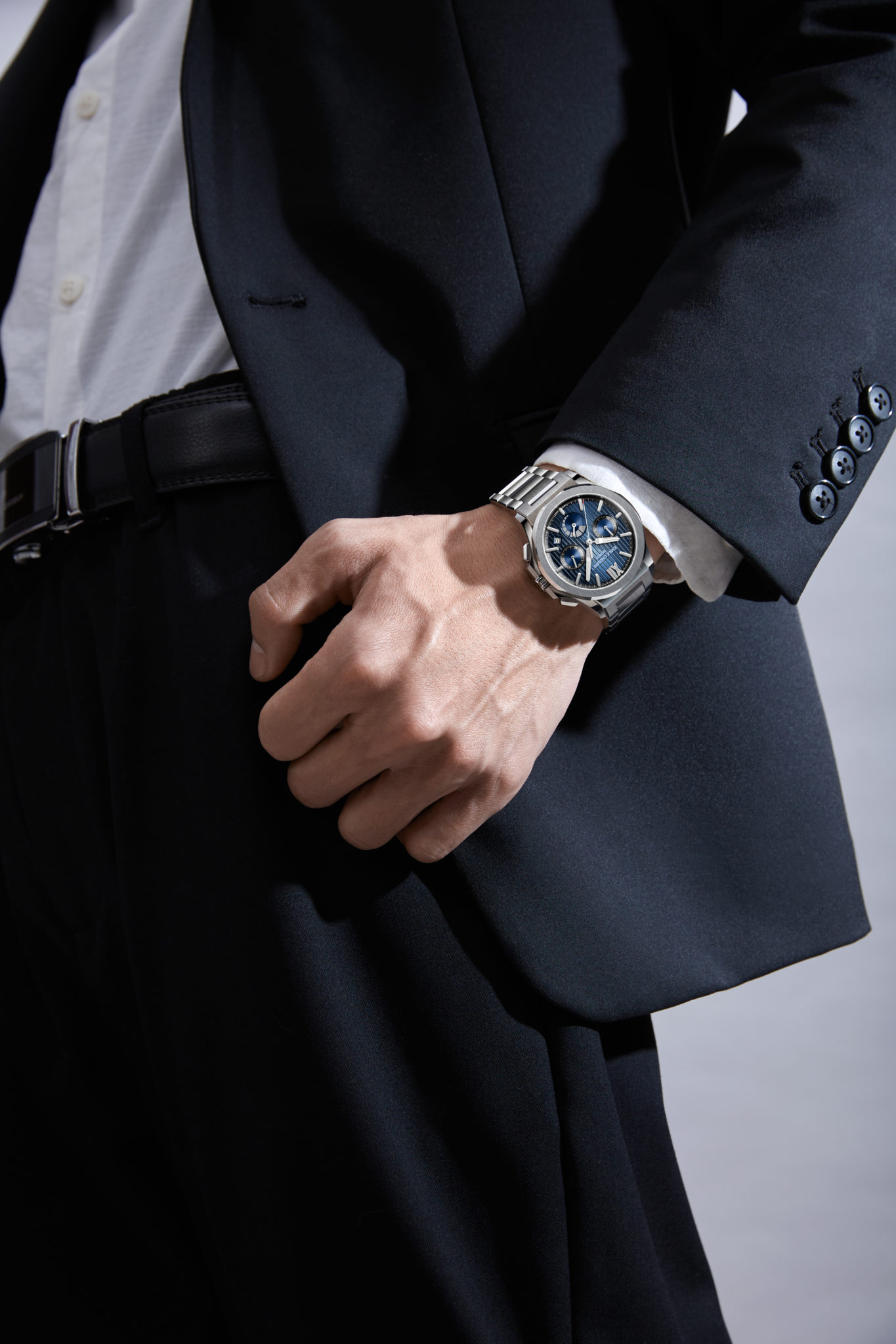 Challenger Cliff Blue Chronograph – Emile Chouriet