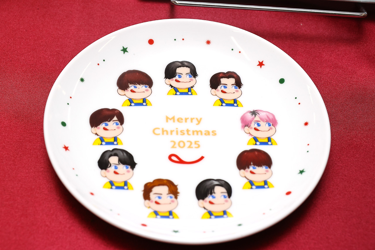 2025年不二家クリスマスで『FUJIYA×Snow Man オリジナルクリスマス