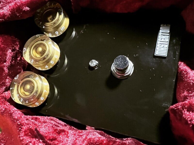 Mastertone EOD OXBLOOD ジェフ・ベックサウンドがモチーフのオーバー