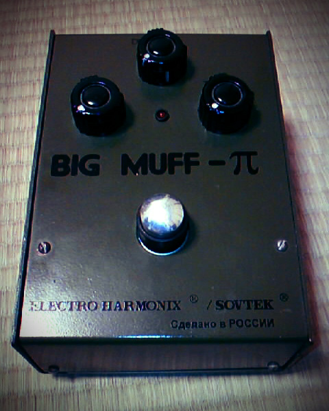 Big Muff Tall Font Sovtek Russian Army Green（ロシアンマフ）アタリ