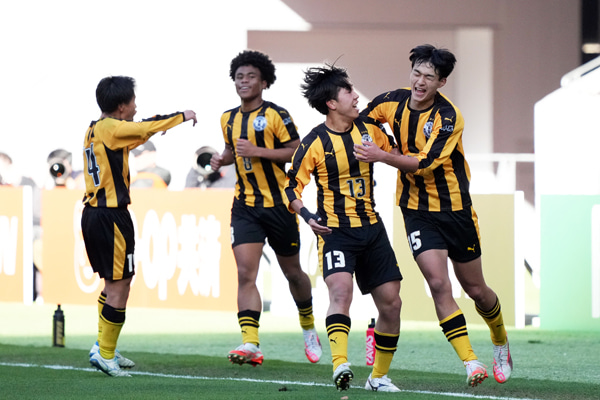 どうやったらプロになれるかを考えられる」前橋育英OBがJリーグで活躍