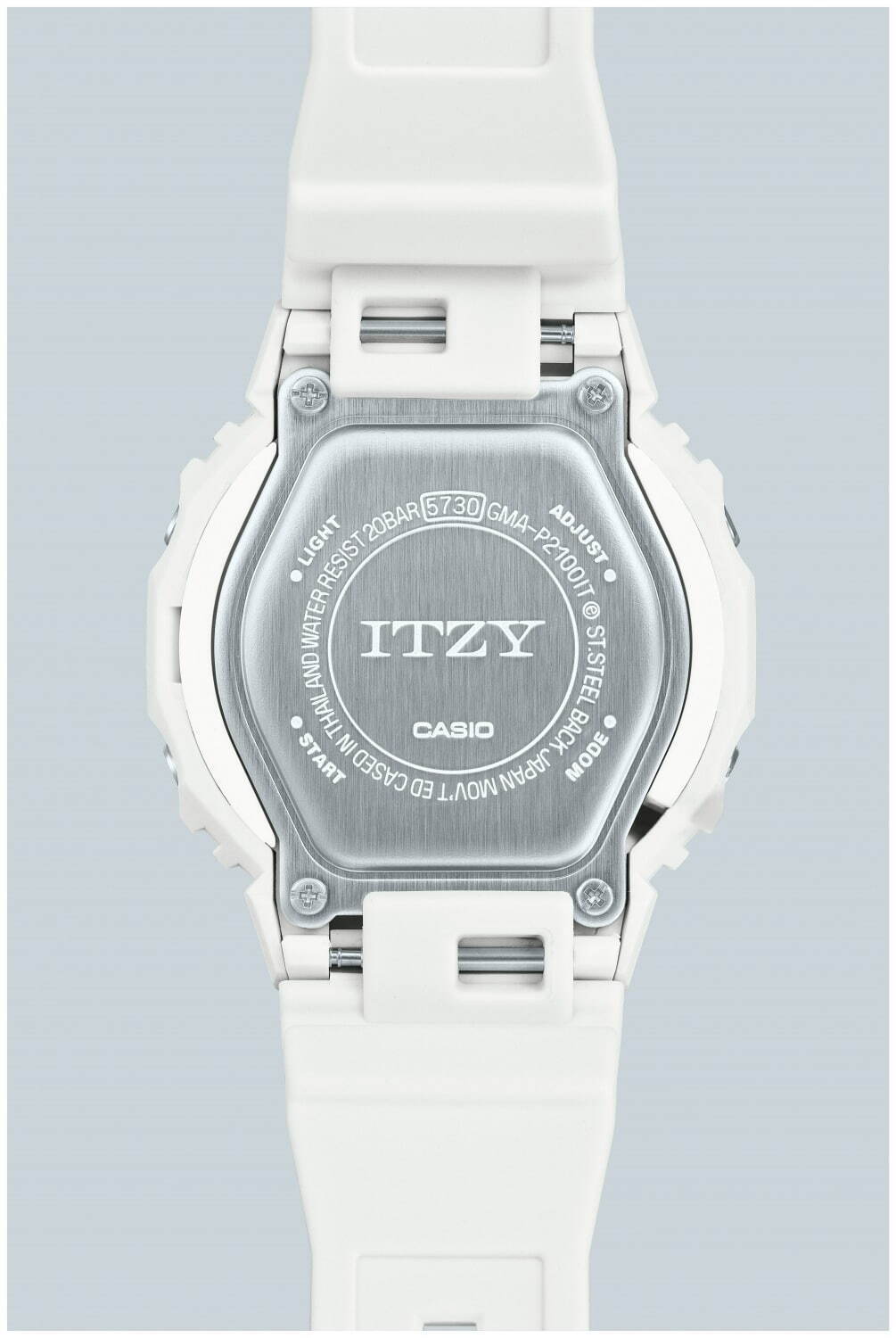 G-SHOCK×「ITZY」コラボ腕時計、ロゴ＆ライトリングカラーの