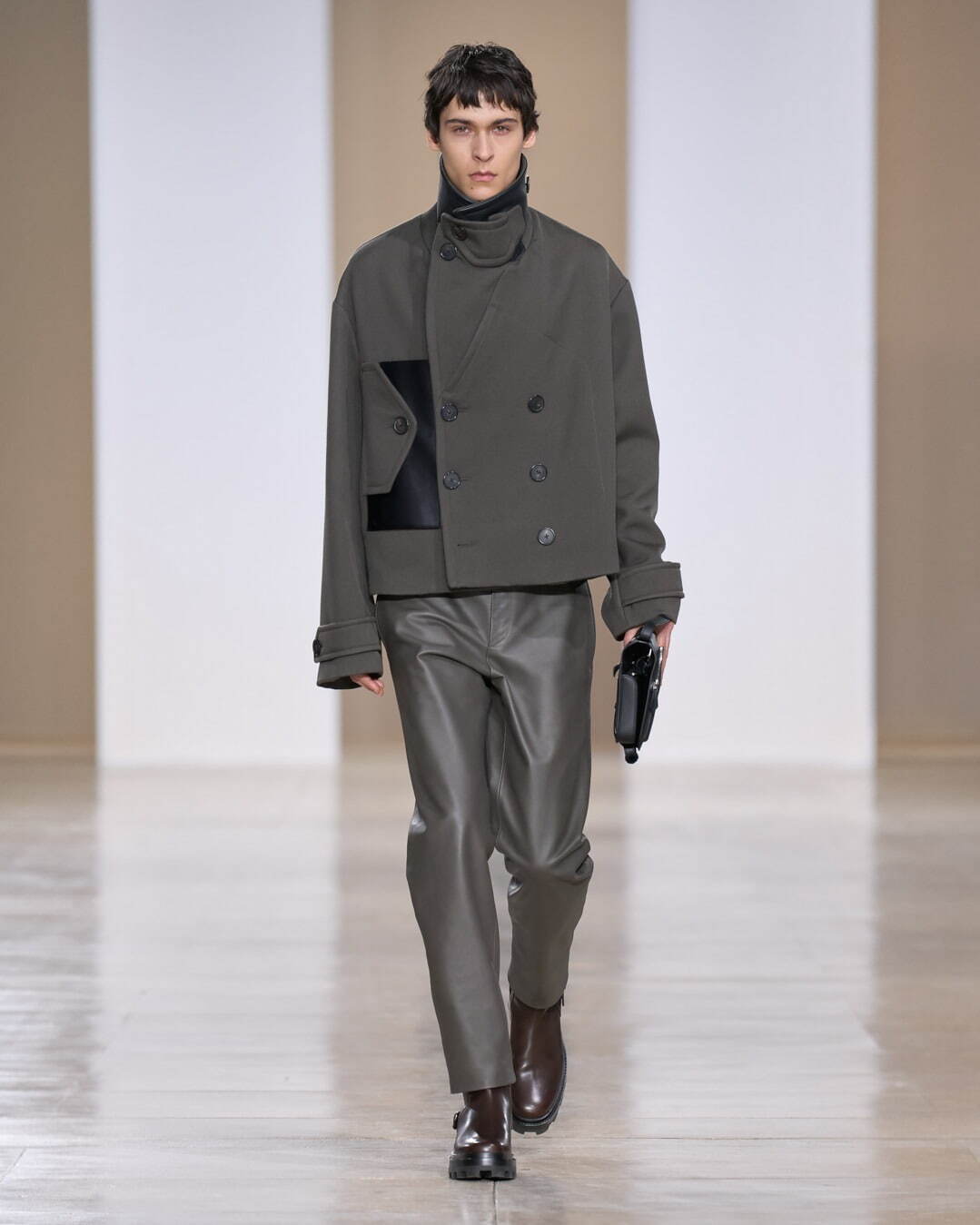 エルメス(HERMÈS) 2024-25年秋冬メンズコレクション - ファッションプレス
