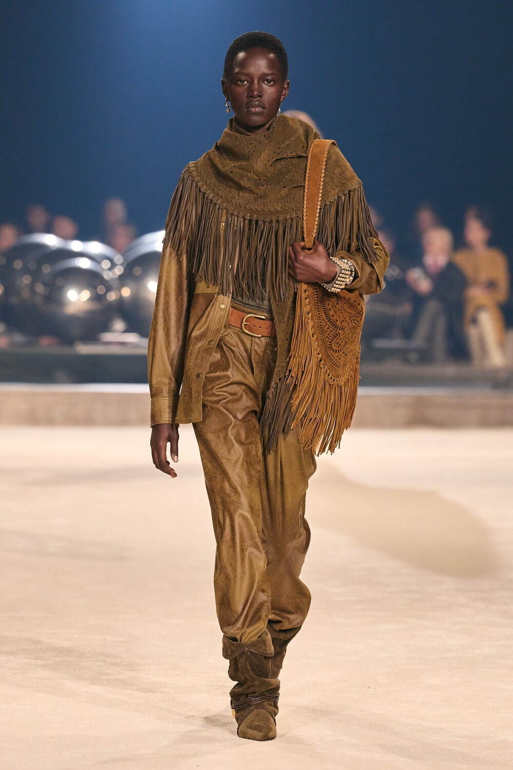 イザベル マラン(ISABEL MARANT) 2024-25年秋冬ウィメンズコレクション